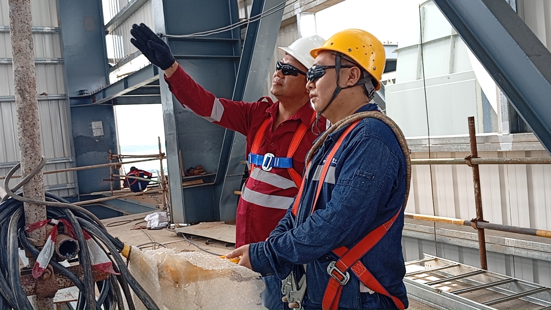 Overhead Crane Operator dan Mobile Crane