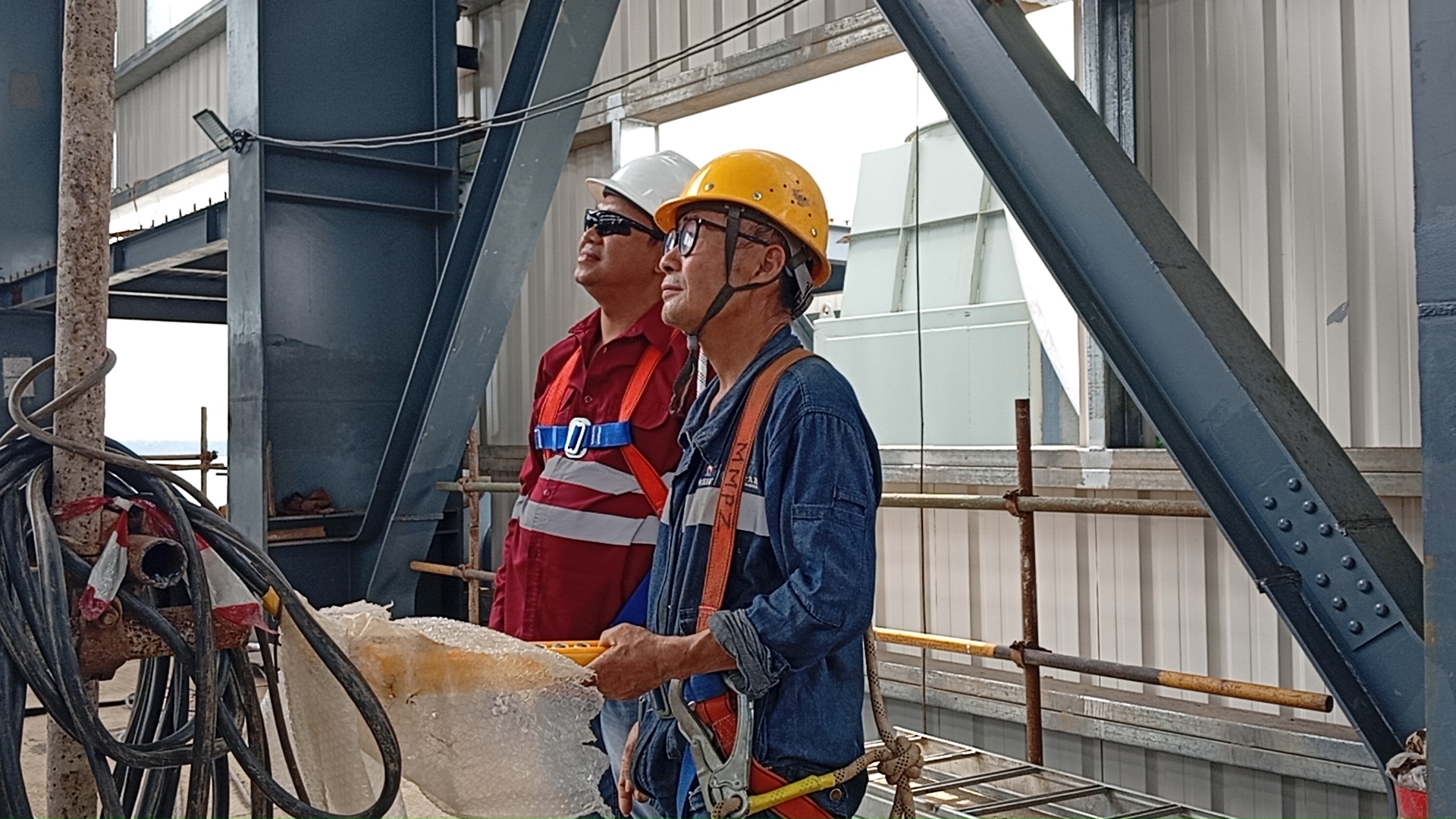 Overhead Crane Operator dan Mobile Crane