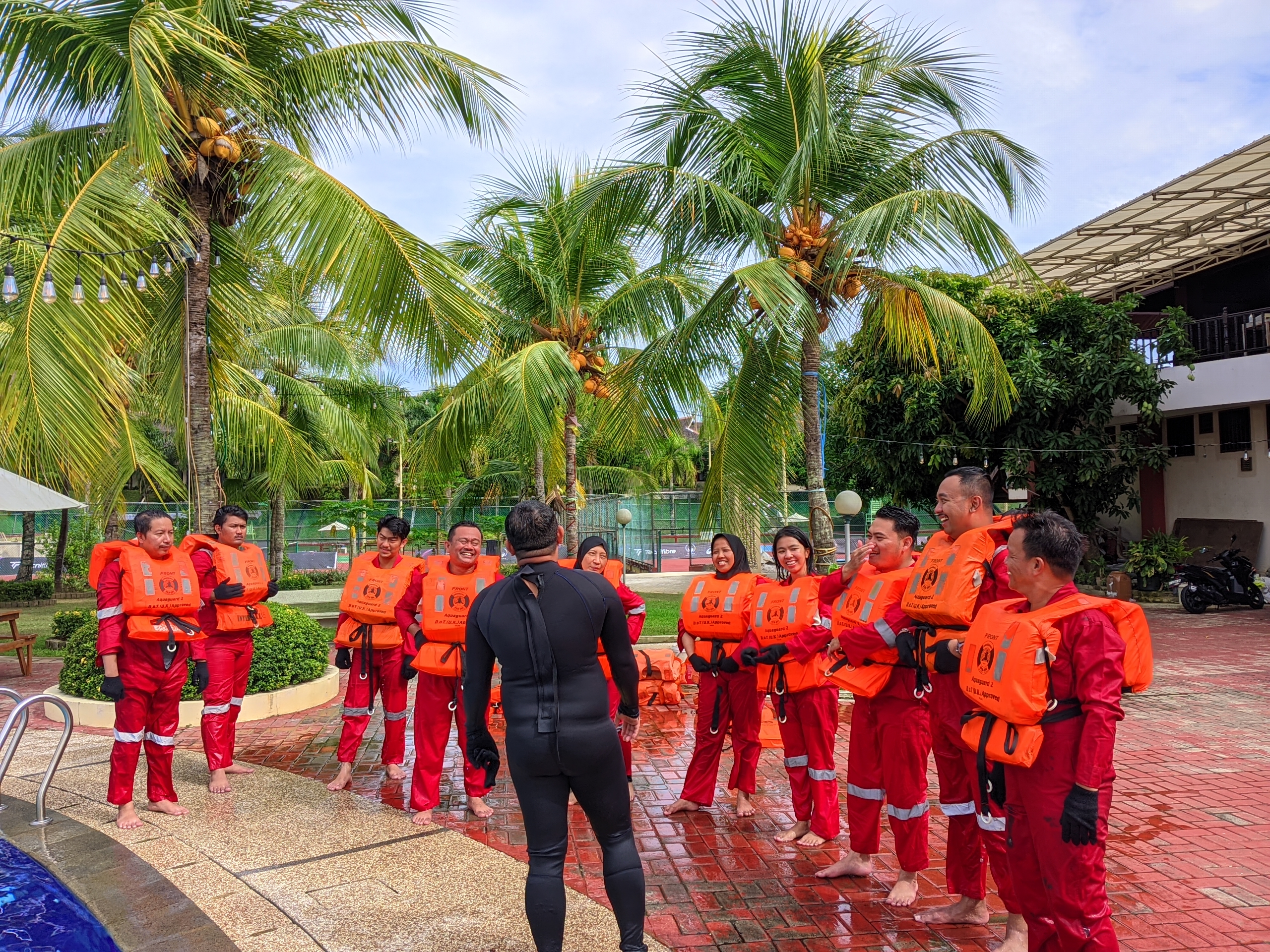Pelatihan Bosiet - Sea Survival
